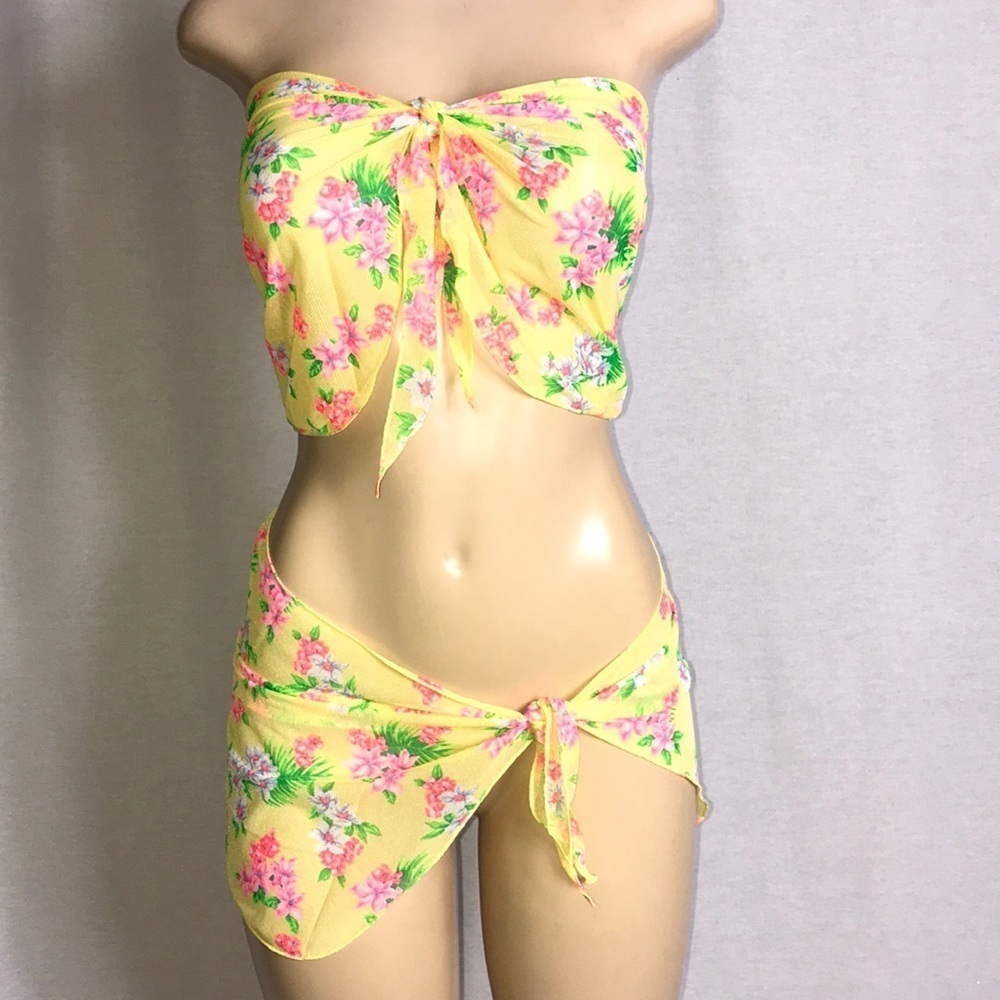 Zuliana Yellow Floral Mesh Sarong Set. Made in USA. New With Tags